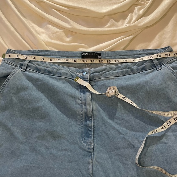 Asos luxe curve size 20 straight leg light wash denim stretchy jeans - Picture 6 of 11